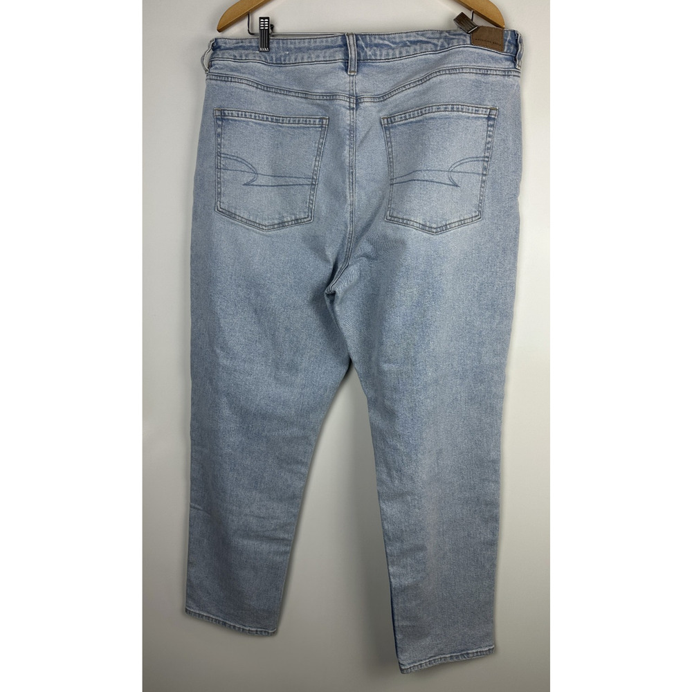 American Eagle AE Strigid Mom Jean Light Wash Blue Denim Women's Plus Size 18 - Picture 8 of 11
